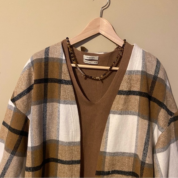 Plaid Shacket. Medium - Picture 3 of 5